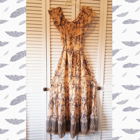 Mlle Gabrielle Dresses & Skirts - NWOT Mlle Gabrielle Boho Maxi Dress